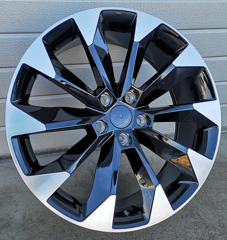 R17x7  5X112  ET  43  57.1  XE354  Black Polished (MB)  For SKODA  (R)  ((AKC 70 Eur))