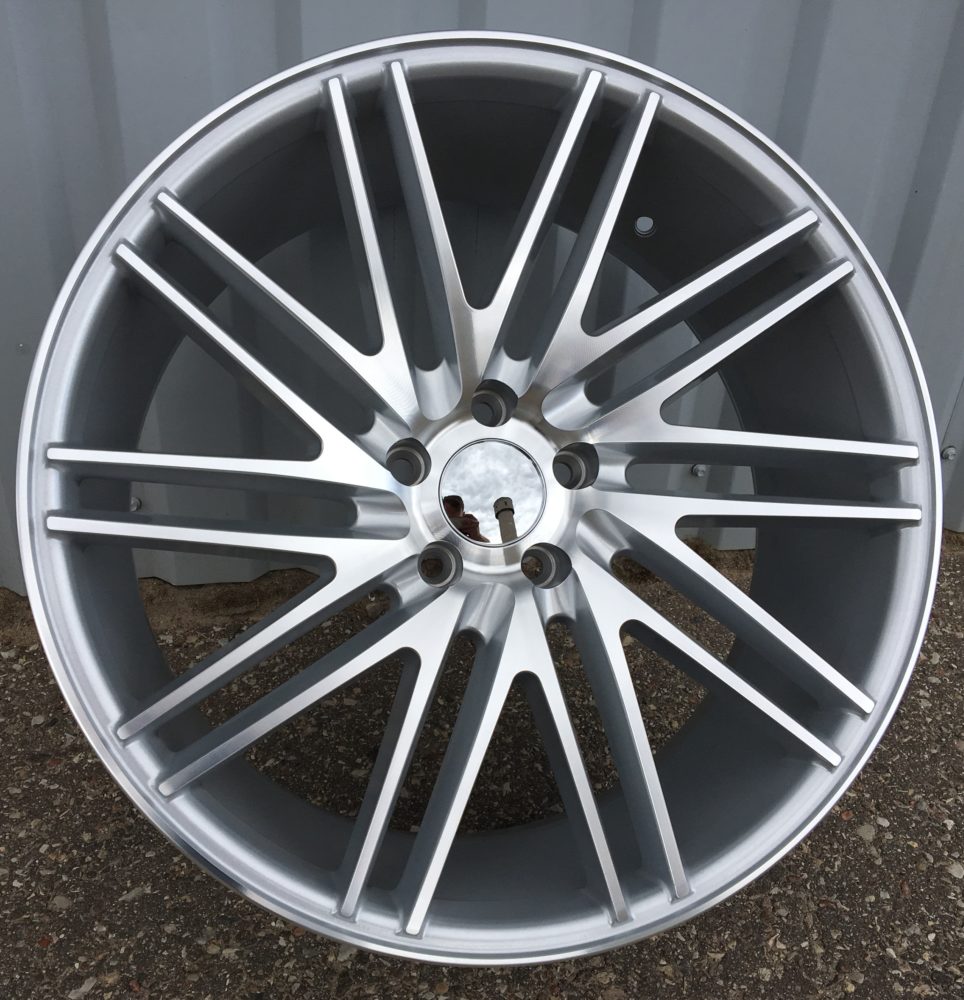 R20x8.5  5X120  ET  33  72.6  LU579  (M+6R)  Machined Silver (MS)  For RACIN  (K7)  ((AKC 70 Eur)  Vossen Style (Right))