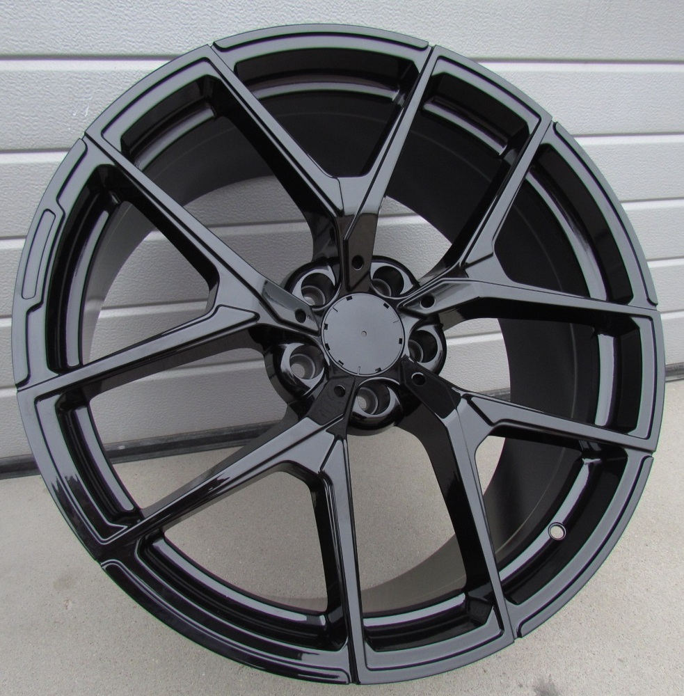 R17x8  5X112  ET  40  66.6  XE137  Black (BL)  For MER  (D3)