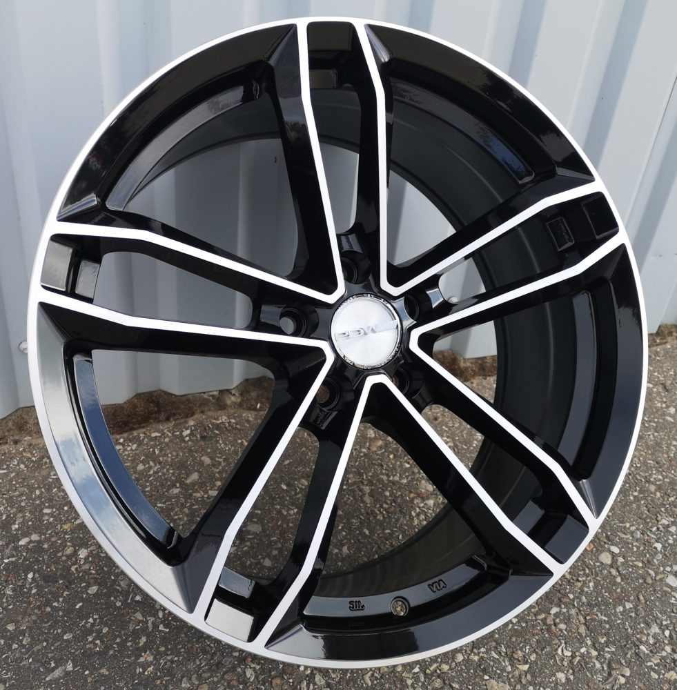 R18x8  5X100  ET  40  73.1  D5276  Black Polished (MB)  For PDW  (K4)  ((AKC 75 Eur))