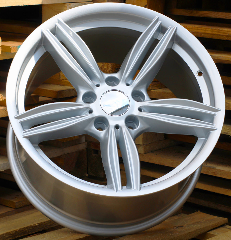 R18x8  5X120  ET  30  72.6  E493  (BK756)  Silver (SI)  For BMW  (K4)  ((AKC 80 Eur))