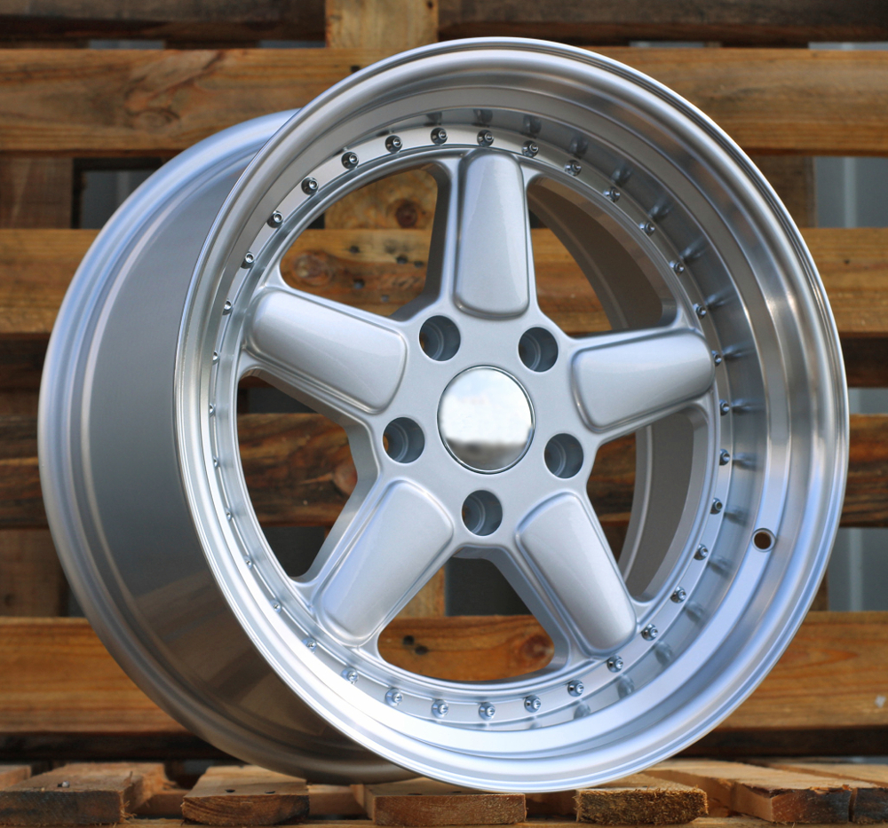 efa67ce7ee4cd16ed447e3299880d886-1000x1000-max